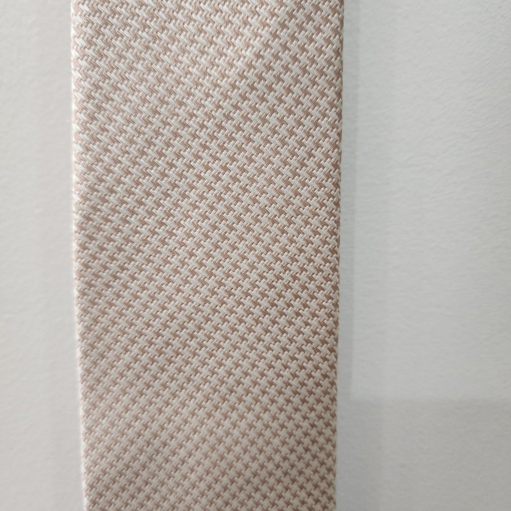 Perfect Tie - Picture 2 of 3
